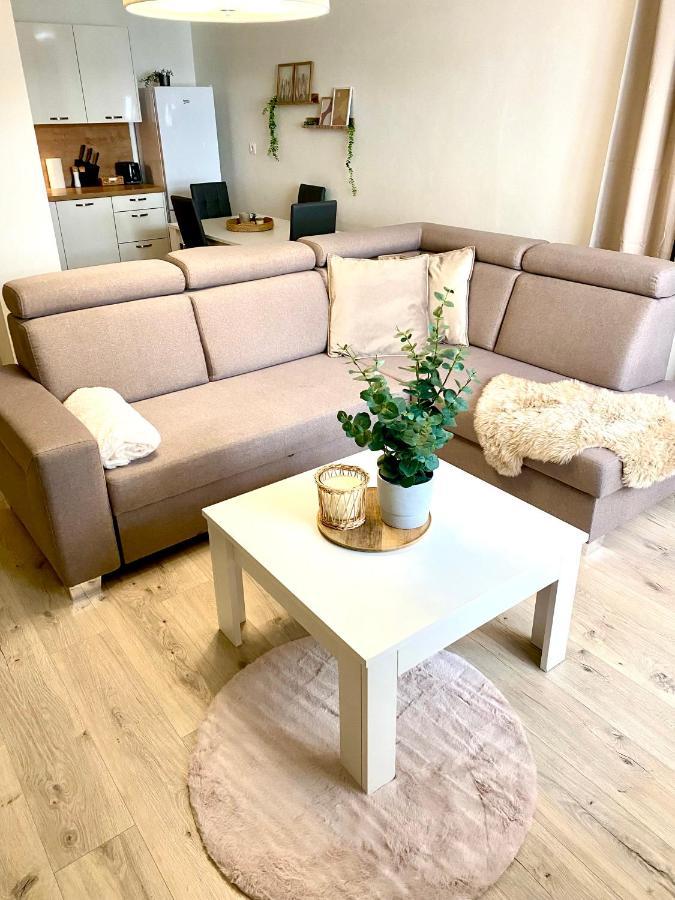 The Elite Suite Downtown A/C & Garage Parking Bratislava Eksteriør bilde