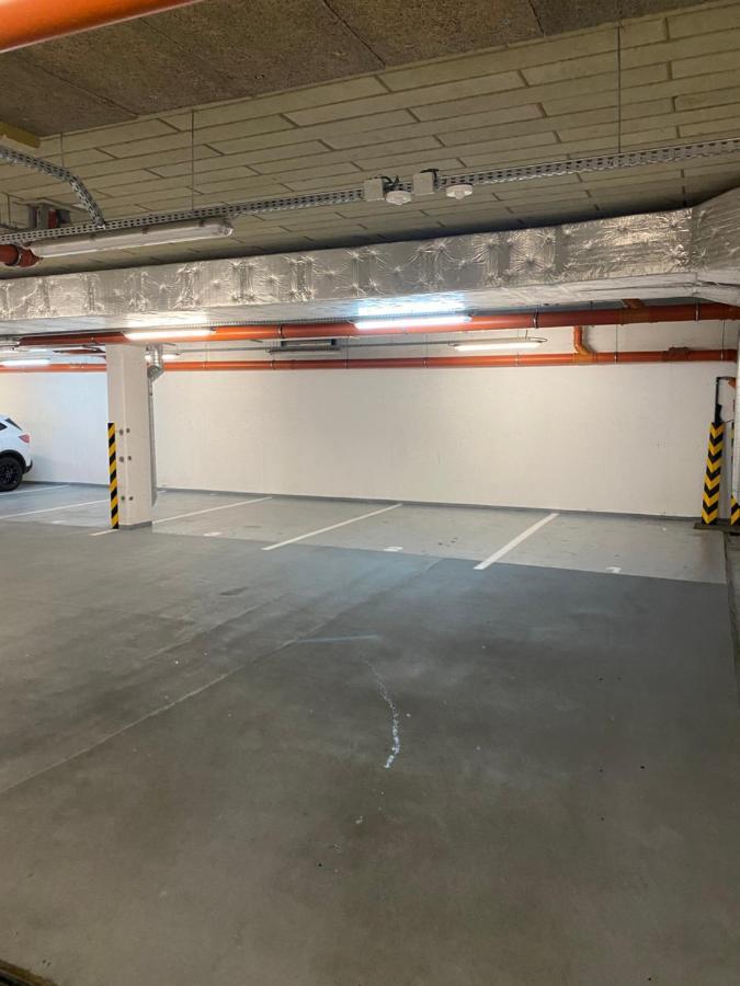 The Elite Suite Downtown A/C & Garage Parking Bratislava Eksteriør bilde